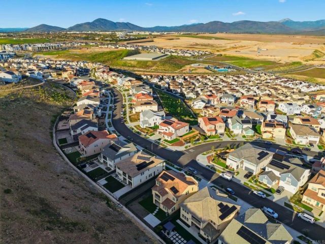 2204 Paseo Levanten, Chula Vista, CA 91913