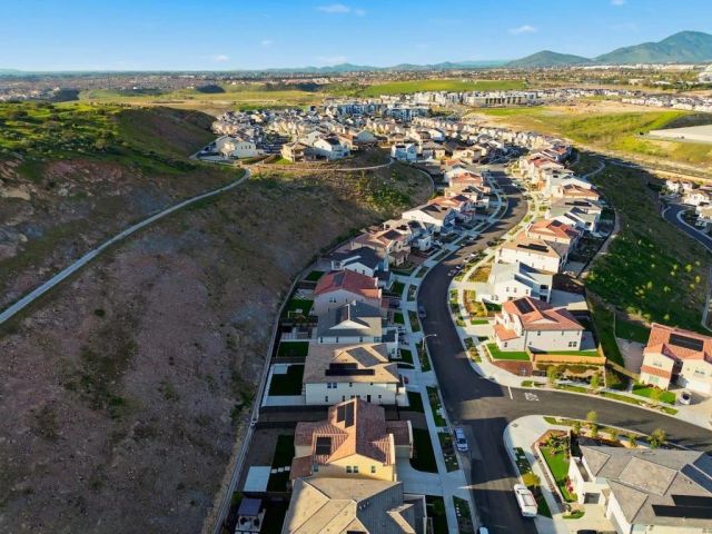 2204 Paseo Levanten, Chula Vista, CA 91913