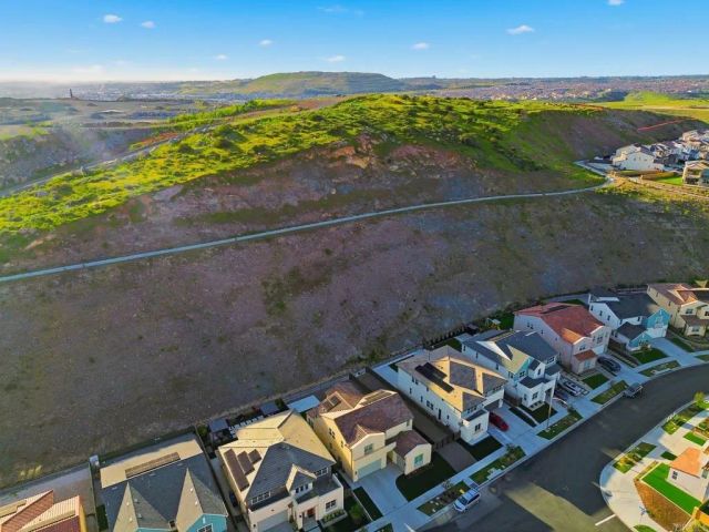 2204 Paseo Levanten, Chula Vista, CA 91913