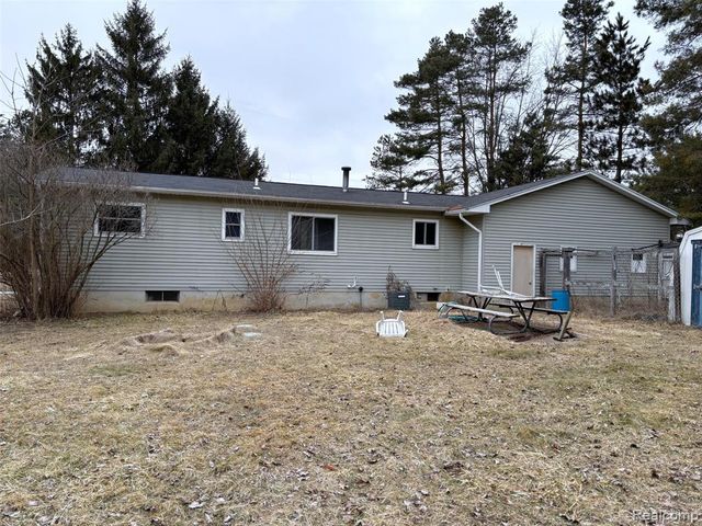 15927 Briggs Road, Chesaning, MI 48616