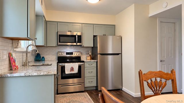 107 Vista Drive, Highland, NY 12528
