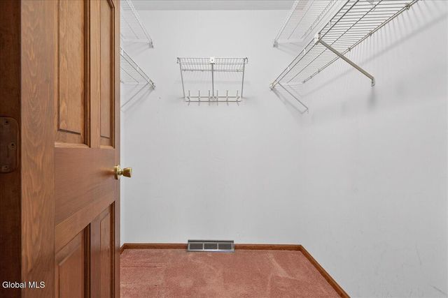 3067 New Williamsburg Drive, Guilderland, NY 12303