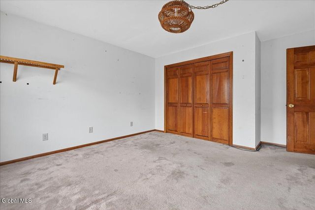 3067 New Williamsburg Drive, Guilderland, NY 12303