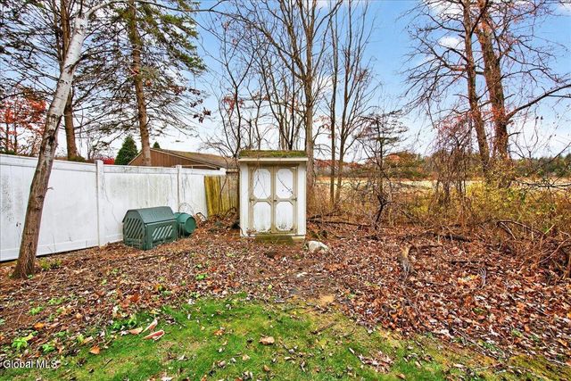 3067 New Williamsburg Drive, Guilderland, NY 12303