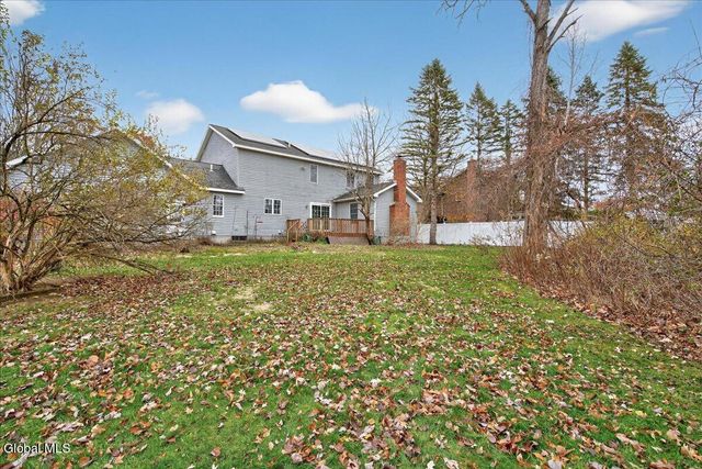 3067 New Williamsburg Drive, Guilderland, NY 12303