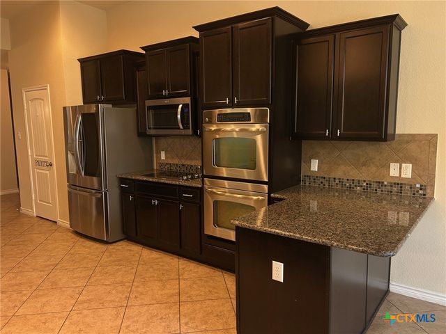 2006 Deer Field Way, Harker Heights, TX 76548