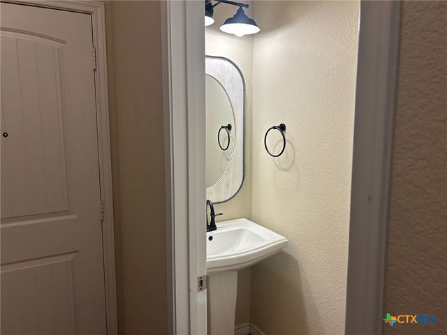 2006 Deer Field Way, Harker Heights, TX 76548