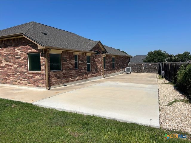 2006 Deer Field Way, Harker Heights, TX 76548
