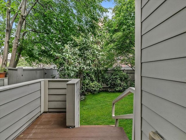20 Federal St 6, Salem, MA 01970