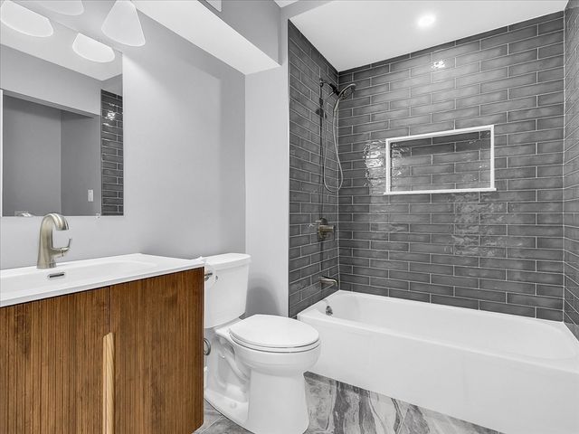 20 Federal St 6, Salem, MA 01970