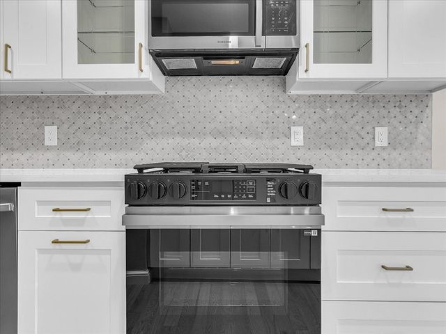 20 Federal St 6, Salem, MA 01970
