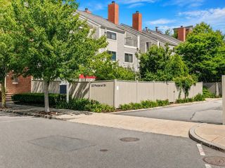 20 Federal St 6, Salem, MA 01970
