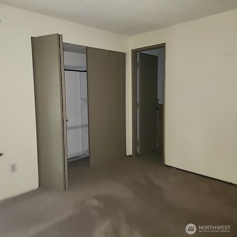1000 Hillandale Drive E, Port Orchard, WA 98366