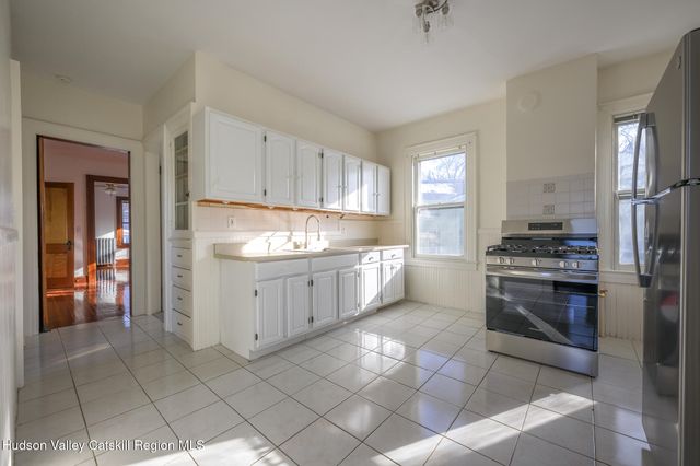 843 Union Street, Hudson, NY 12534