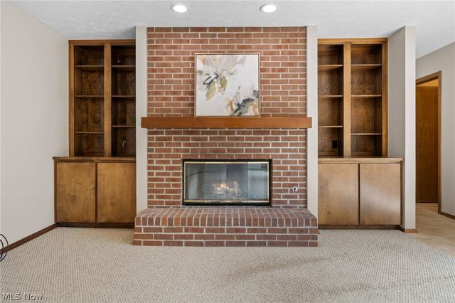 21454 Oak Bark Trail, Strongsville, OH 44149