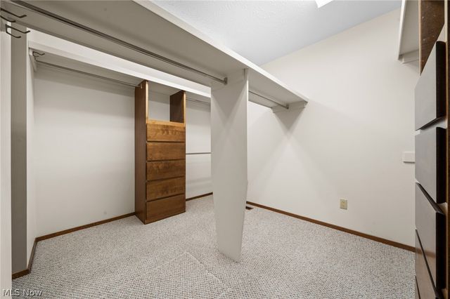 21454 Oak Bark Trail, Strongsville, OH 44149
