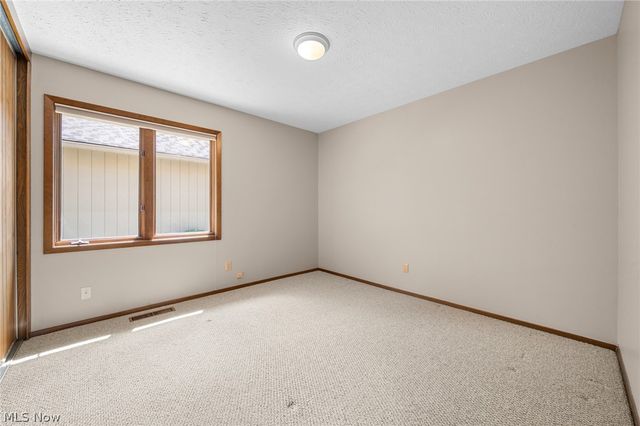 21454 Oak Bark Trail, Strongsville, OH 44149