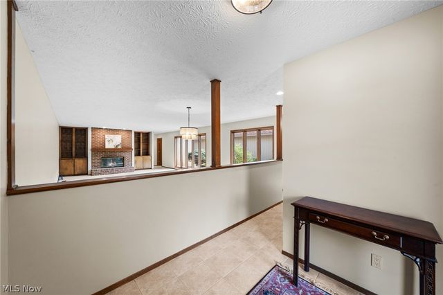21454 Oak Bark Trail, Strongsville, OH 44149