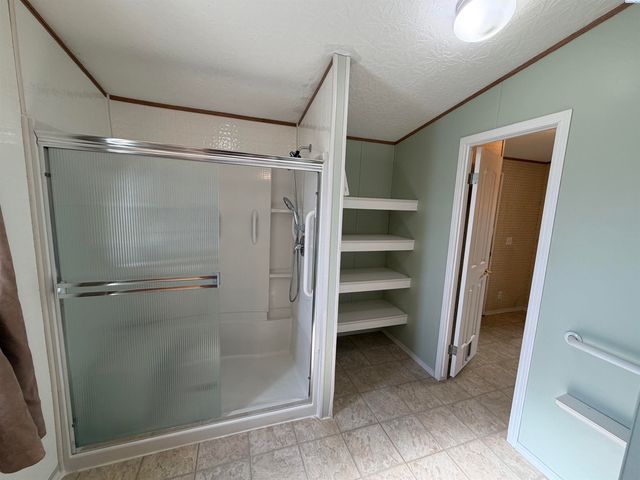 212 Crestwood Drive, Richland, WA 99352