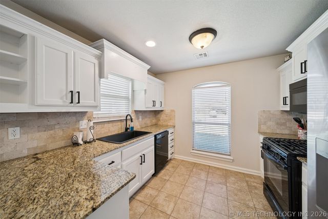 13226 E 134th Street North, Collinsville, OK 74021