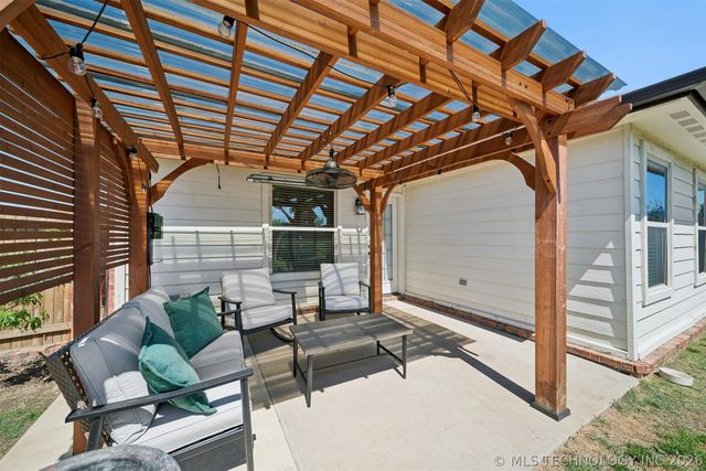 13226 E 134th Street North, Collinsville, OK 74021
