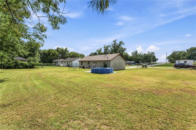 1713 N Inglewood Street, Siloam Springs, AR 72761
