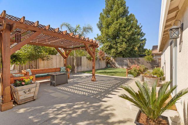 4358 Monhegan Way, Mather, CA 95655