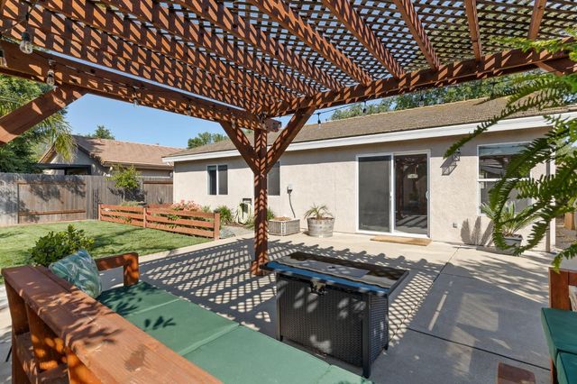 4358 Monhegan Way, Mather, CA 95655