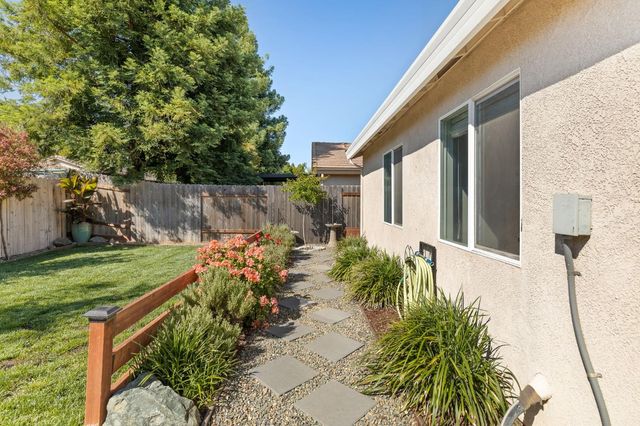 4358 Monhegan Way, Mather, CA 95655