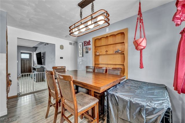 1908 W 38th Street, Lorain, OH 44053