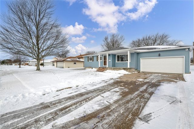 1908 W 38th Street, Lorain, OH 44053