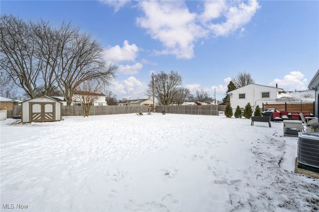 1908 W 38th Street, Lorain, OH 44053