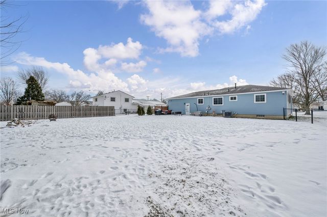 1908 W 38th Street, Lorain, OH 44053