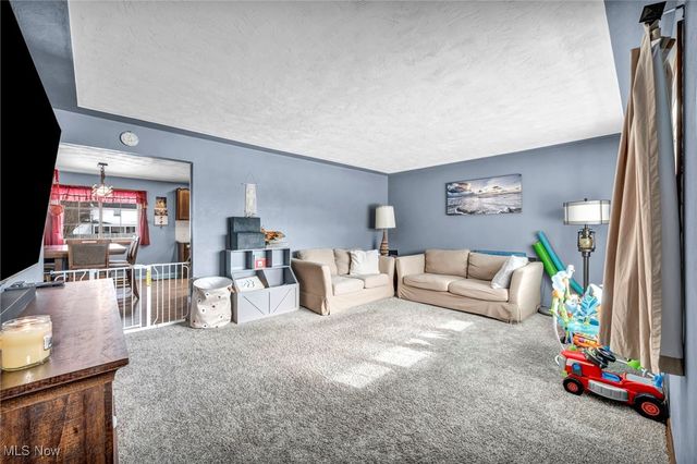 1908 W 38th Street, Lorain, OH 44053