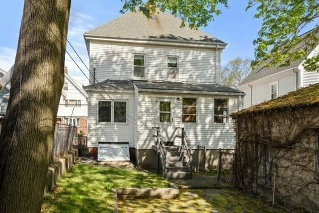 111 Walnut St, Everett, MA 02149