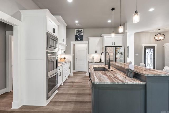 15 Wellington Place, Cabot, AR 72023