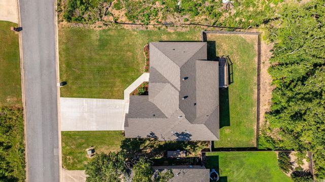 15 Wellington Place, Cabot, AR 72023