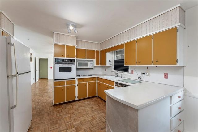 4260 Bingham Court, Stone Mountain, GA 30083