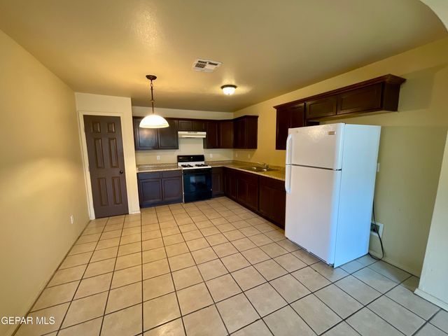 5724 Ybarra Court, El Paso, TX 79905