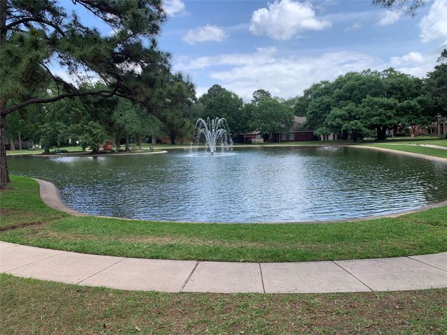 11727 Lochberry Court, Tomball, TX 77377