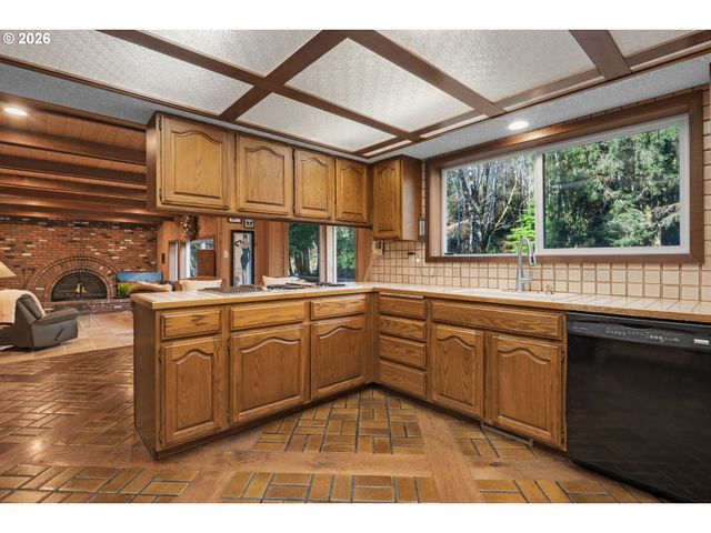 37647 HIGHWAY 26, Seaside, OR 97138