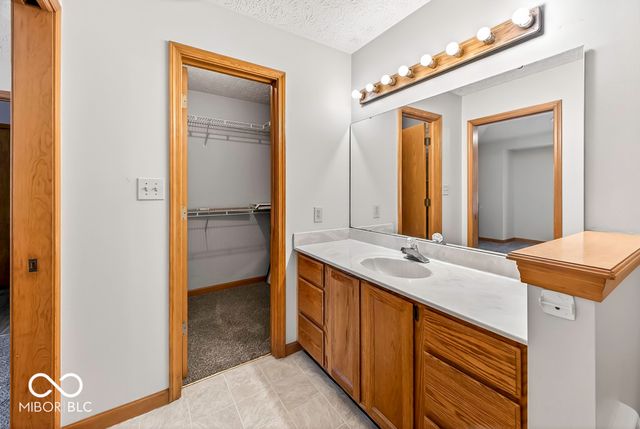 451 Pebble Way, Greenwood, IN 46142