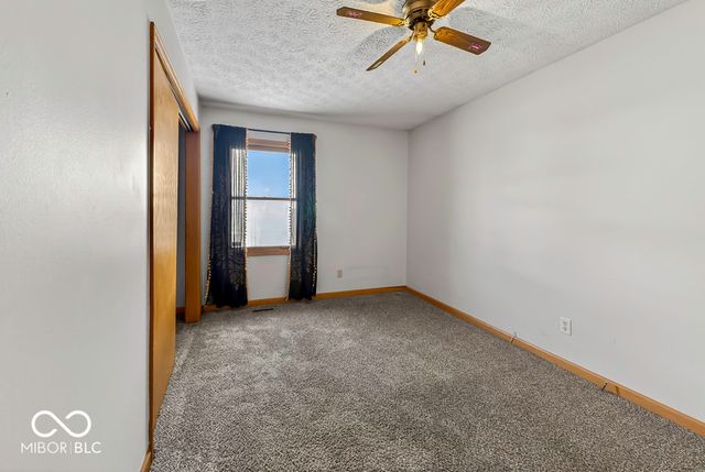 451 Pebble Way, Greenwood, IN 46142