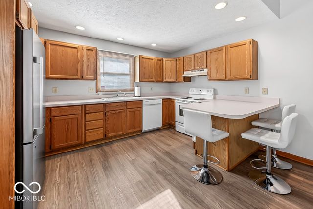 451 Pebble Way, Greenwood, IN 46142