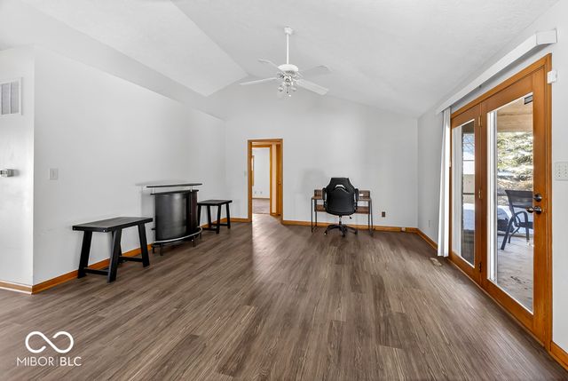 451 Pebble Way, Greenwood, IN 46142