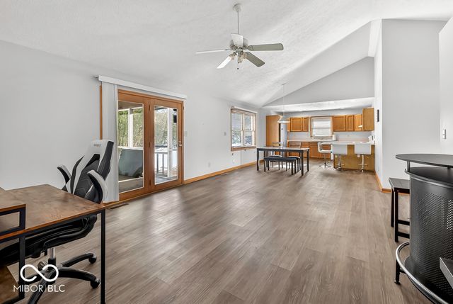 451 Pebble Way, Greenwood, IN 46142