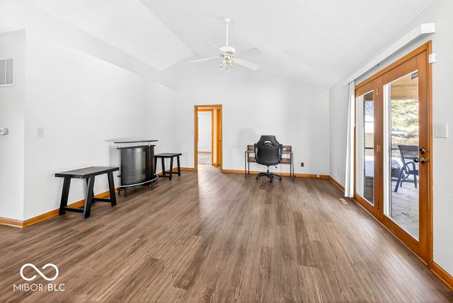 451 Pebble Way, Greenwood, IN 46142