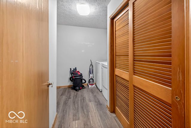 451 Pebble Way, Greenwood, IN 46142