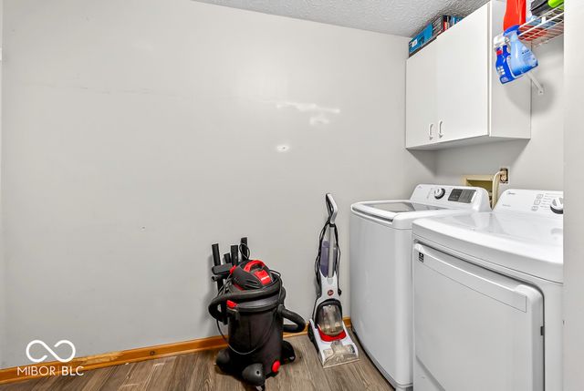 451 Pebble Way, Greenwood, IN 46142