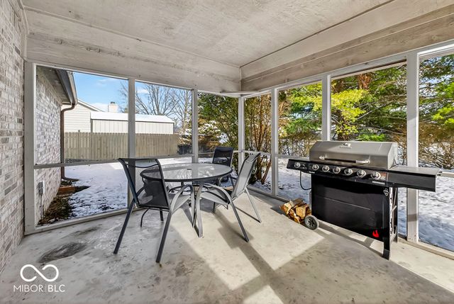 451 Pebble Way, Greenwood, IN 46142